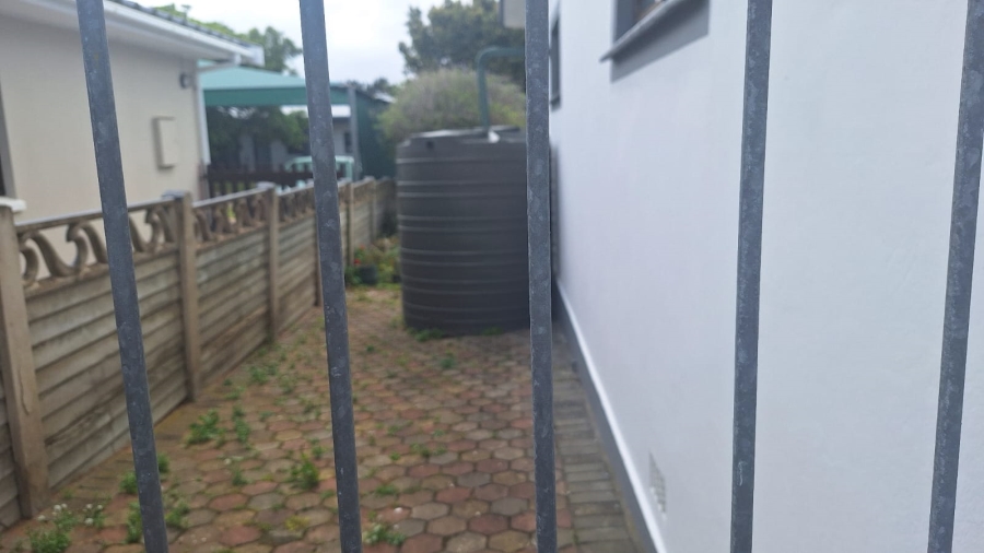 3 Bedroom Property for Sale in Stilbaai Wes Western Cape